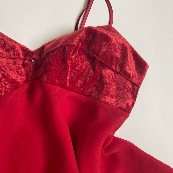 SOLD - Picture 4 of 8